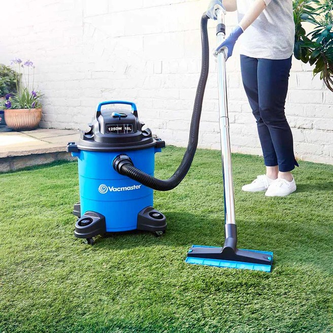 Should I Vacuum Artificial&nbsp;Grass?